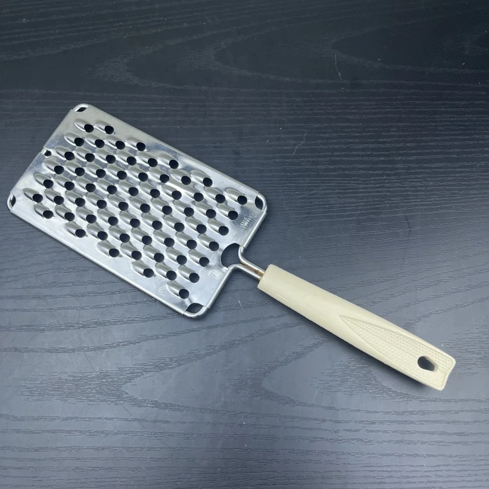 Vintage MCM EKCO Hand Grater 11
